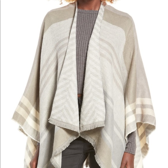 la double 7 Accessories - La double 7 plaid poncho